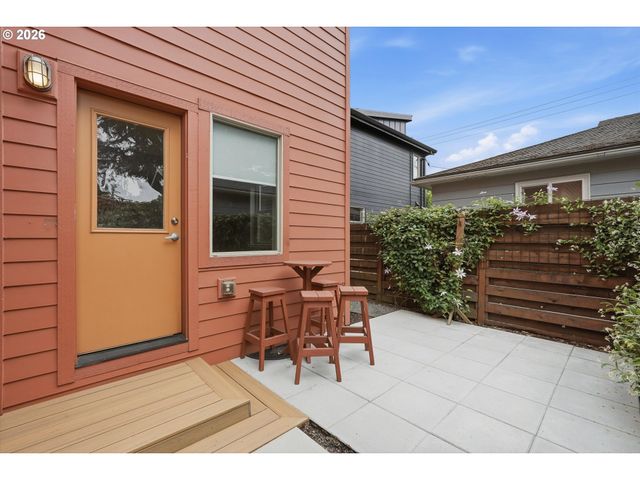 1051 N Fremont St, Portland, OR 97227