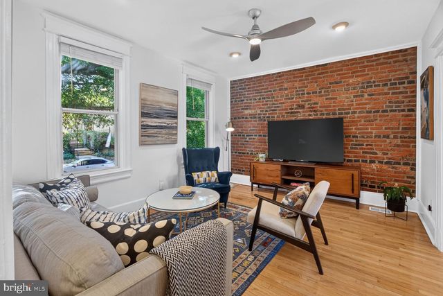 1902 LINCOLN RD NE, Washington, DC 20002