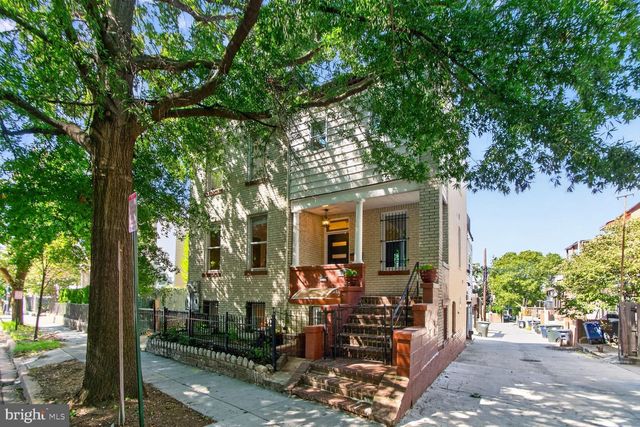 1902 LINCOLN RD NE, Washington, DC 20002