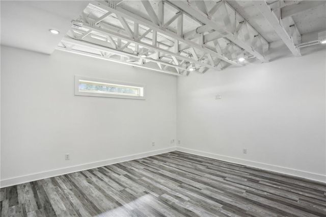 21 Skyline Way NE, Atlanta, GA 30307