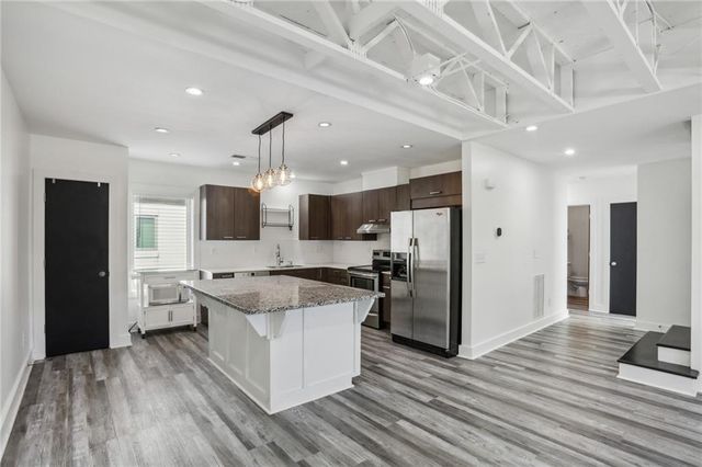 21 Skyline Way NE, Atlanta, GA 30307