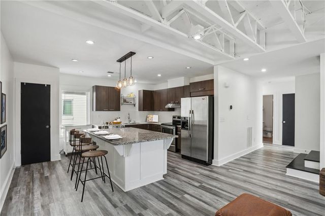 21 Skyline Way NE, Atlanta, GA 30307