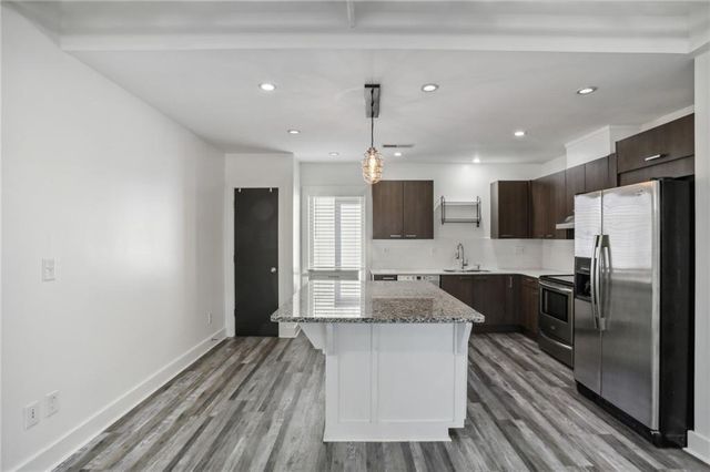 21 Skyline Way NE, Atlanta, GA 30307