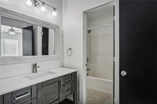 21 Skyline Way NE, Atlanta, GA 30307
