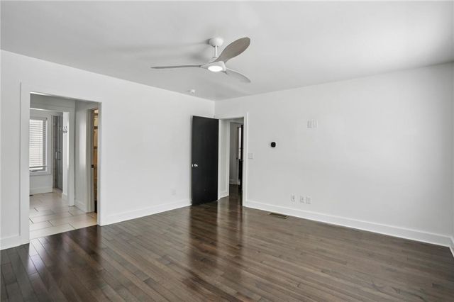 21 Skyline Way NE, Atlanta, GA 30307