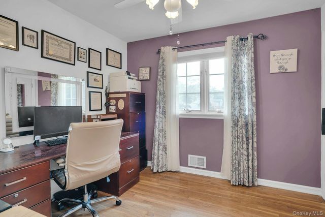 39 Pawnee Drive, Commack, NY 11725