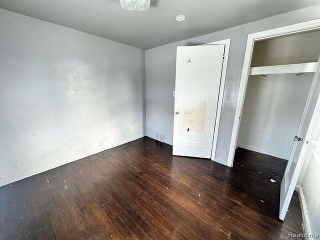 20602 Regent Drive, Detroit, MI 48205