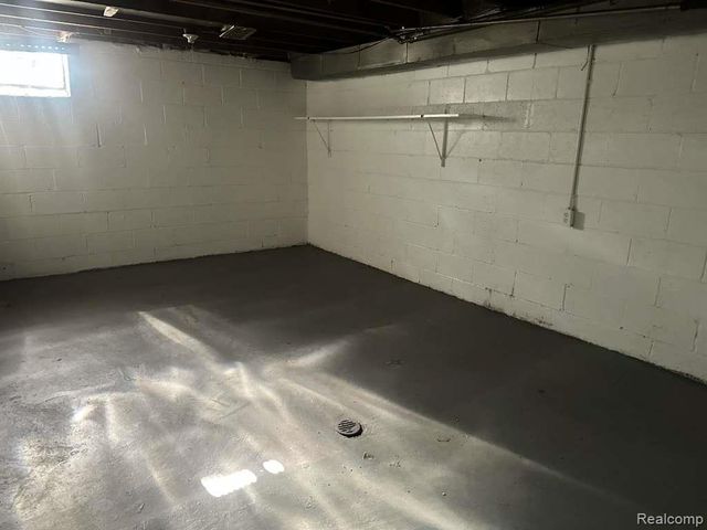 20602 Regent Drive, Detroit, MI 48205