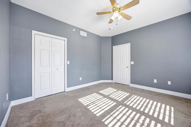 11617 Tomahawk Creek Parkway F, Leawood, KS 66211