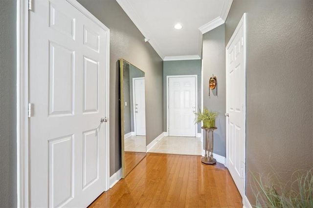11617 Tomahawk Creek Parkway F, Leawood, KS 66211