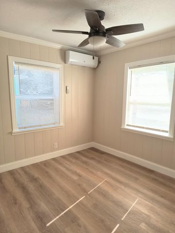 1215 Soltman Avenue, Fort Pierce, FL 34950