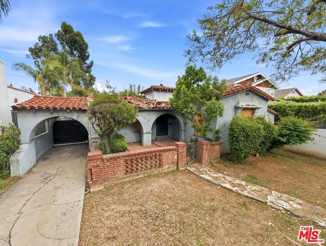 812 N Crescent Heights Boulevard, Los Angeles, CA 90046