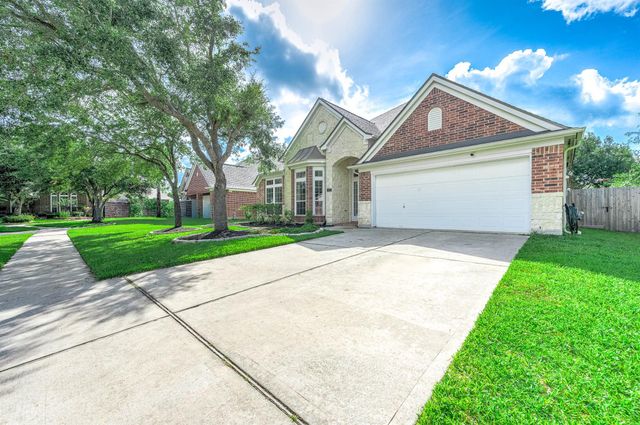 2603 Brightlake Way Lane, Pearland, TX 77584