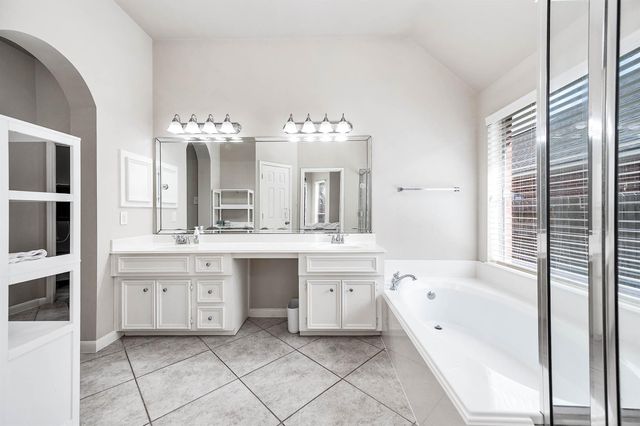 2603 Brightlake Way Lane, Pearland, TX 77584