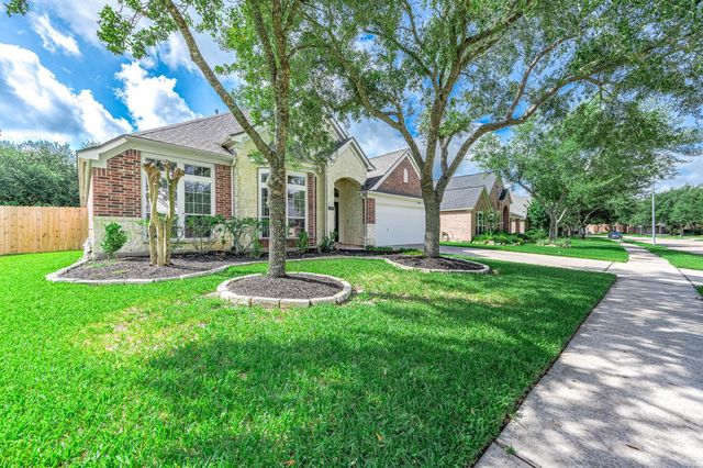 2603 Brightlake Way Lane, Pearland, TX 77584