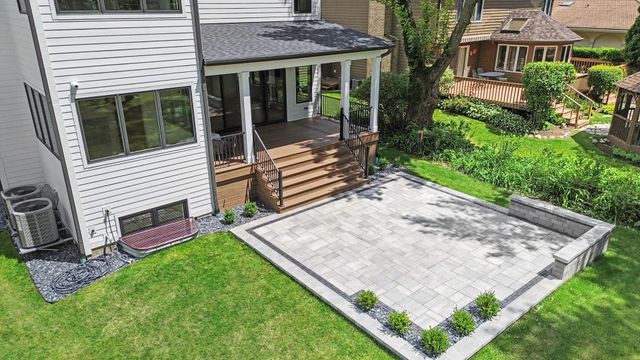 3614 Fairview Avenue, Downers Grove, IL 60515
