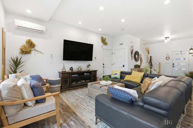 8609 Lakeshore DRIVE, Pleasant Prairie, WI 53158