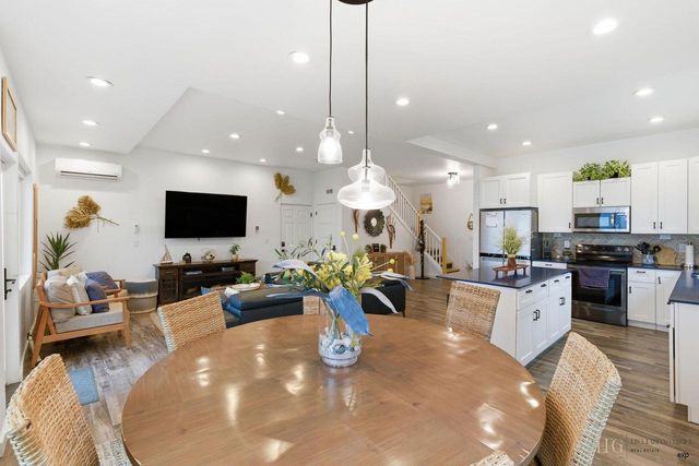 8609 Lakeshore DRIVE, Pleasant Prairie, WI 53158