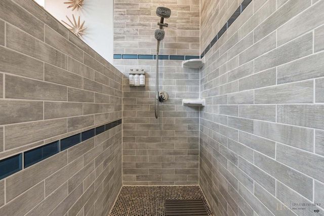 8609 Lakeshore DRIVE, Pleasant Prairie, WI 53158