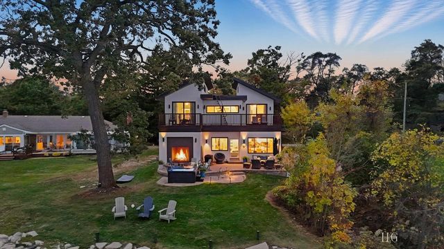 8609 Lakeshore DRIVE, Pleasant Prairie, WI 53158