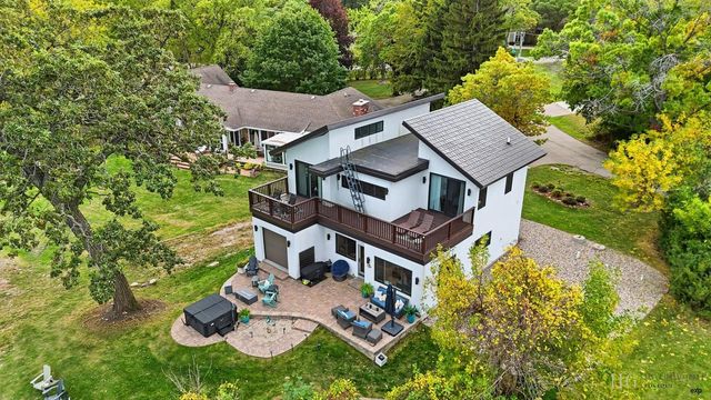 8609 Lakeshore DRIVE, Pleasant Prairie, WI 53158