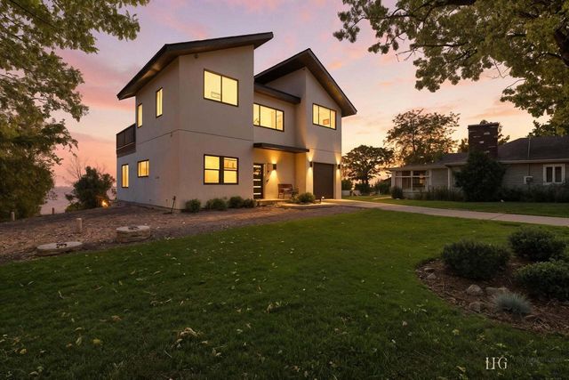 8609 Lakeshore DRIVE, Pleasant Prairie, WI 53158