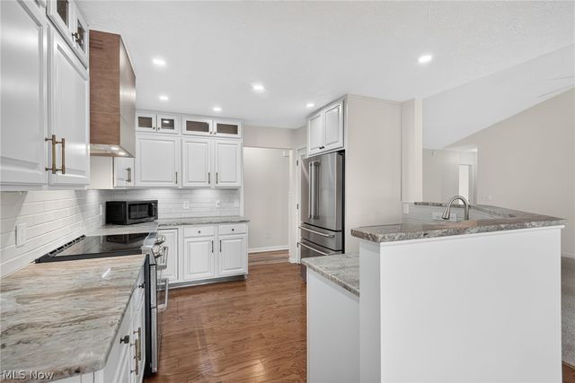 11051 Trenton Road NW, Uniontown, OH 44685