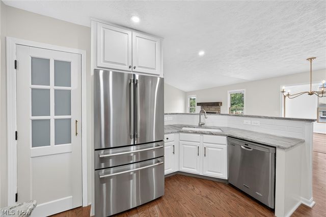 11051 Trenton Road NW, Uniontown, OH 44685