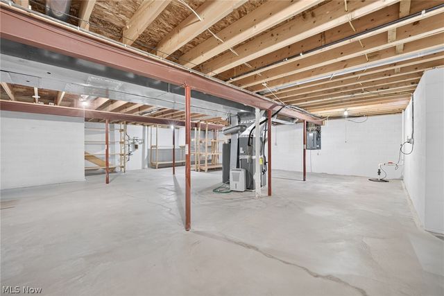 11051 Trenton Road NW, Uniontown, OH 44685