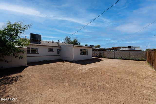 1724 W PEPPER Place, Mesa, AZ 85201