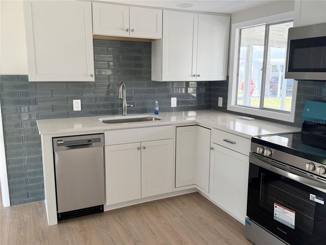 7173 MOUNT BRISTOL BOULEVARD NE 458, St Petersburg, FL 33702