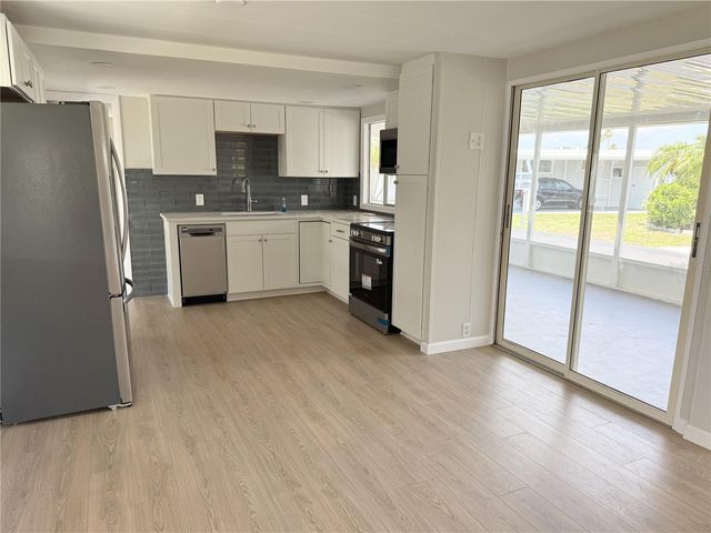 7173 MOUNT BRISTOL BOULEVARD NE 458, St Petersburg, FL 33702