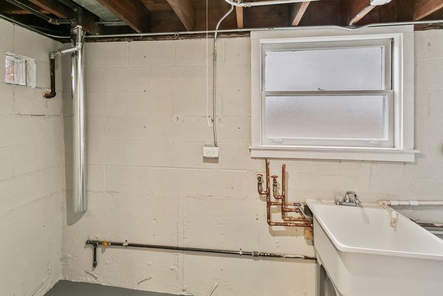 172 Strieff Avenue, Chicago Heights, IL 60411