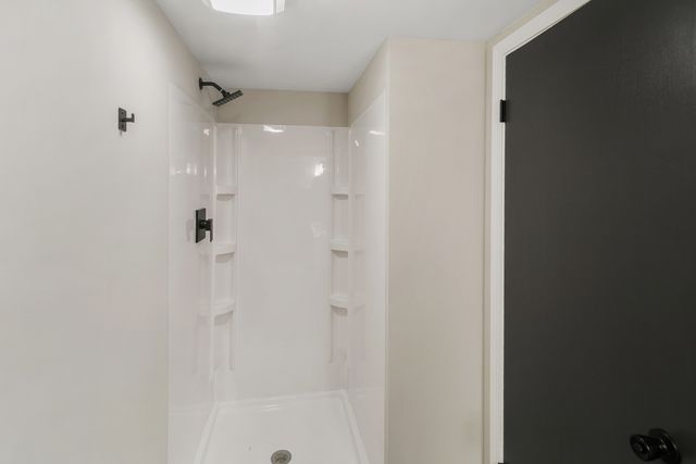 172 Strieff Avenue, Chicago Heights, IL 60411