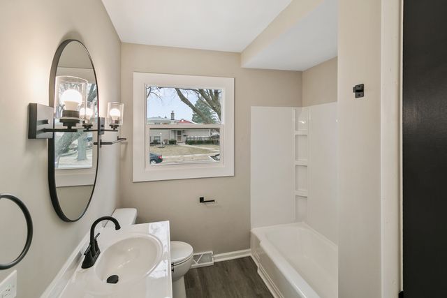 172 Strieff Avenue, Chicago Heights, IL 60411