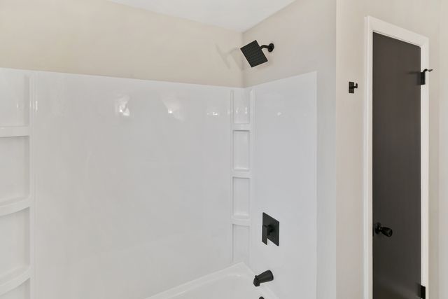 172 Strieff Avenue, Chicago Heights, IL 60411