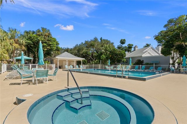 8745 Lakeside Boulevard 103, Vero Beach, FL 32963
