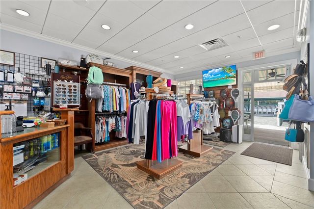 8745 Lakeside Boulevard 103, Vero Beach, FL 32963