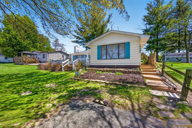 19380 E Chippewa Drive, Chippewa Twp, MI 49342