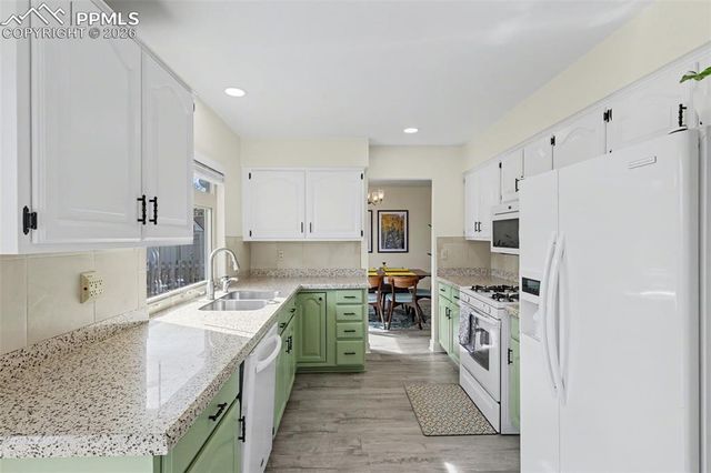 3235 Blue Mountain Way, Colorado Springs, CO 80906