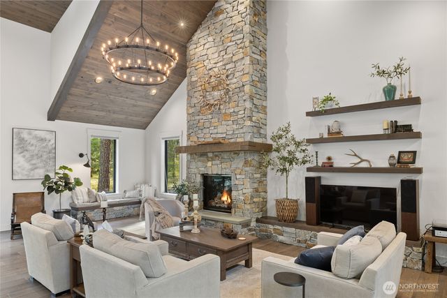 391 Rocking Chair Road, Cle Elum, WA 98922