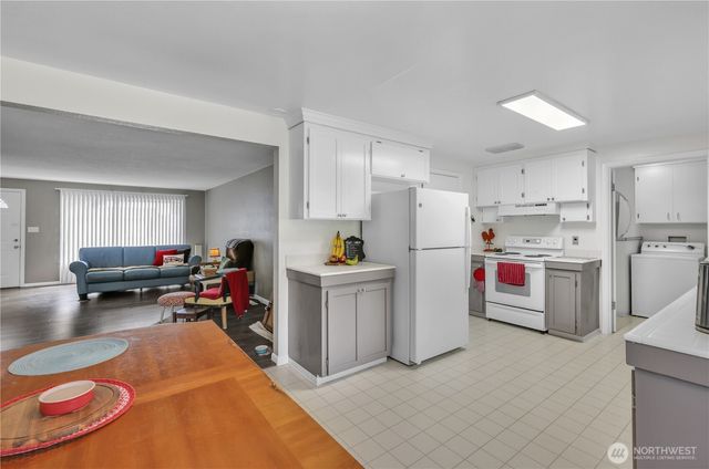 13620 13622 14th Avenue S, Tacoma, WA 98444