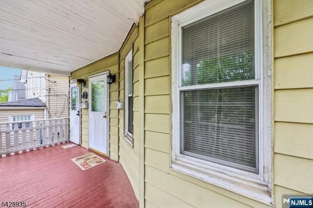52 Preston Street, Ridgefield Park, NJ 07660