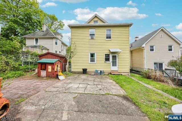 52 Preston Street, Ridgefield Park, NJ 07660