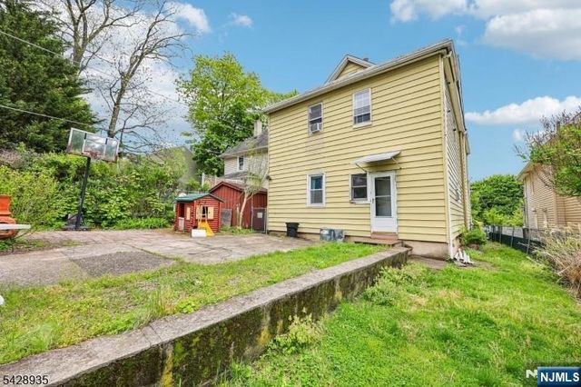 52 Preston Street, Ridgefield Park, NJ 07660