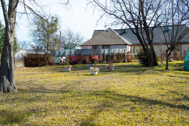 2011 Ramsey Avenue, Dallas, TX 75216