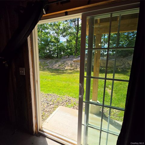 31 Pinto Road W, Middletown, NY 10941