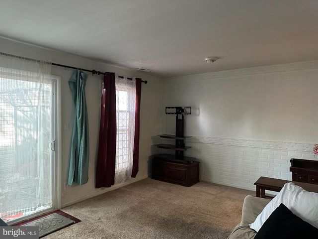 45 CHESTNUT DR, Stafford, VA 22554