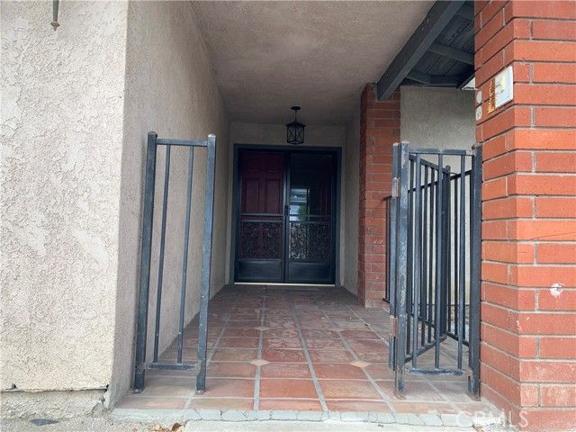 685 Holly, Hemet, CA 92543