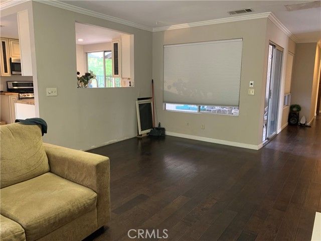 685 Holly, Hemet, CA 92543